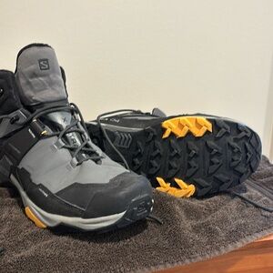 Salomon X Ultra 04 men’s winter hikers, size 12